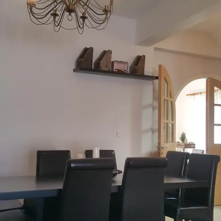 Micha Paphos