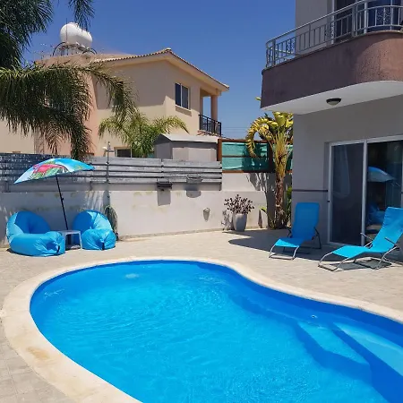 Micha * Pafos